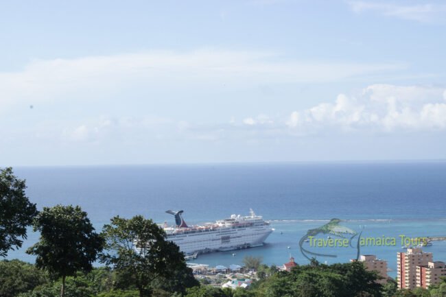over-looking-Ocho-Rios–carnival-cruise-ship-in-port