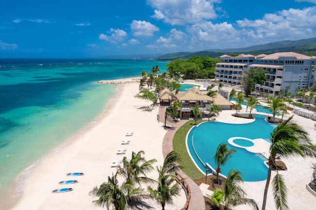 Sandals Dunn’s River